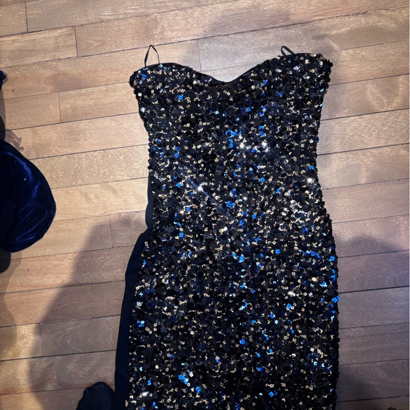 H&M Dresses & Skirts - H&M Black Sequin Strapless Evening Dress